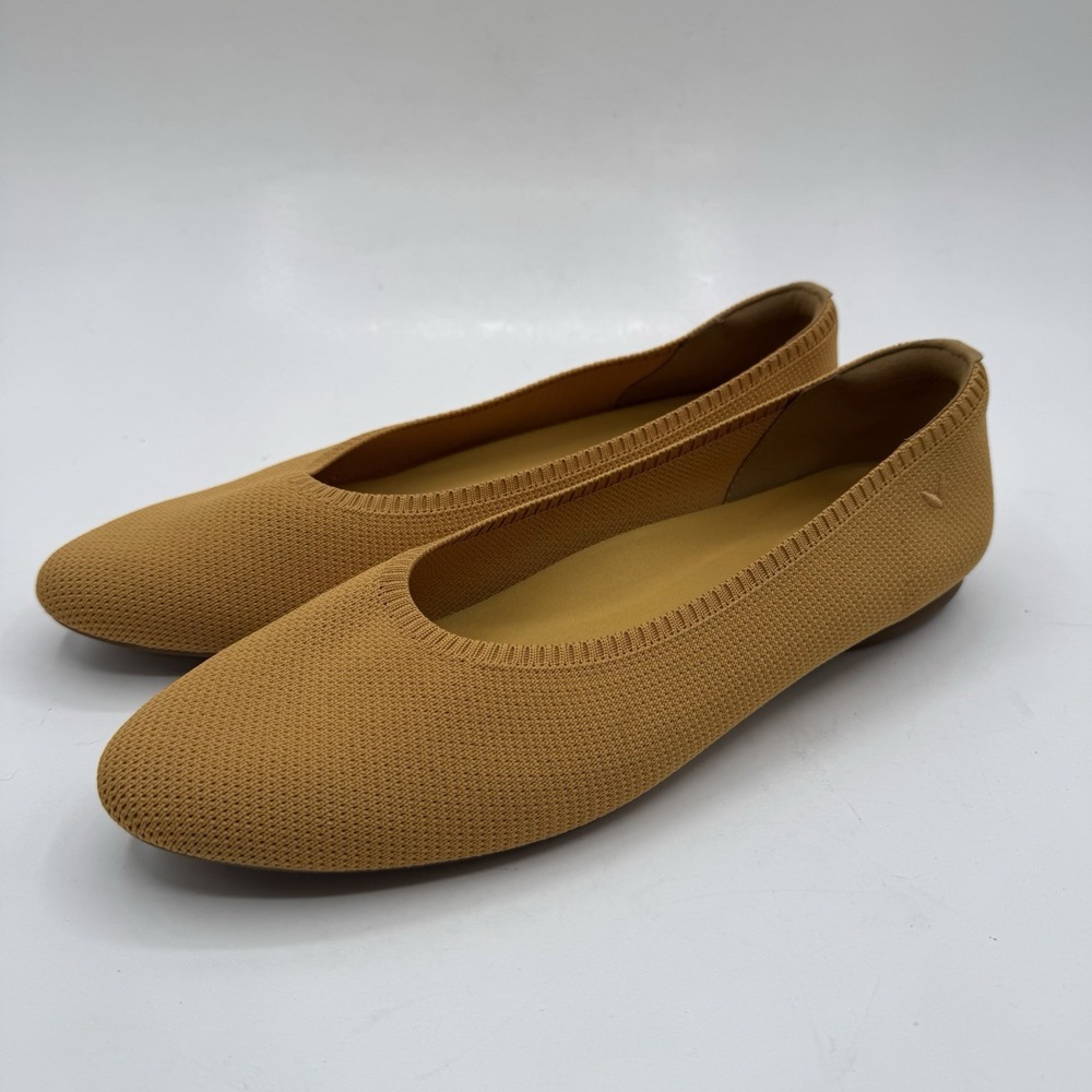 Vivaia Aria5 Gold Pointed Toe Slip On Washable Ballet Flats Sz EU 41.5 US 10